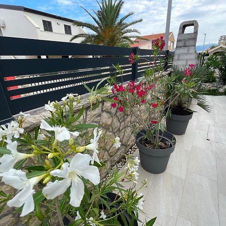 Apartmenthouse Ines Vir Exteriér fotografie